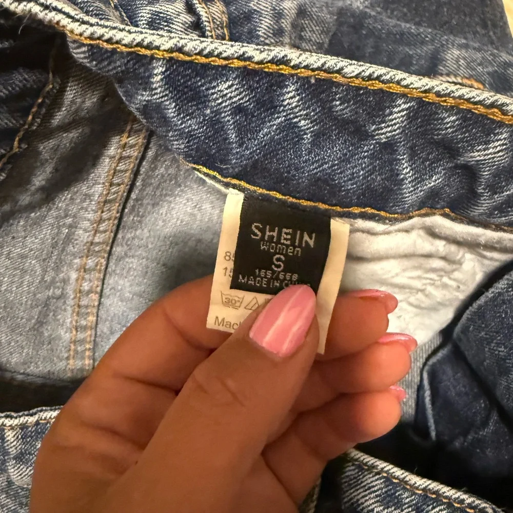 Distressed denim jeans size S - Picture 3 of 6